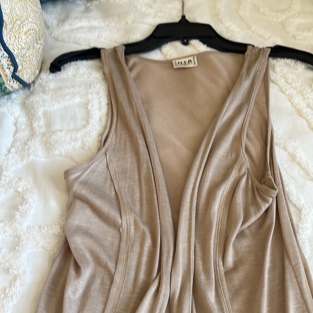 Sleeveless Kimono - Picture 6 of 9